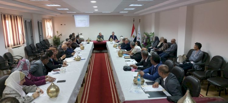 الخدمات البيطرية تتابع مع مديري مديريات الطب البيطري جهود تحصين الماشية