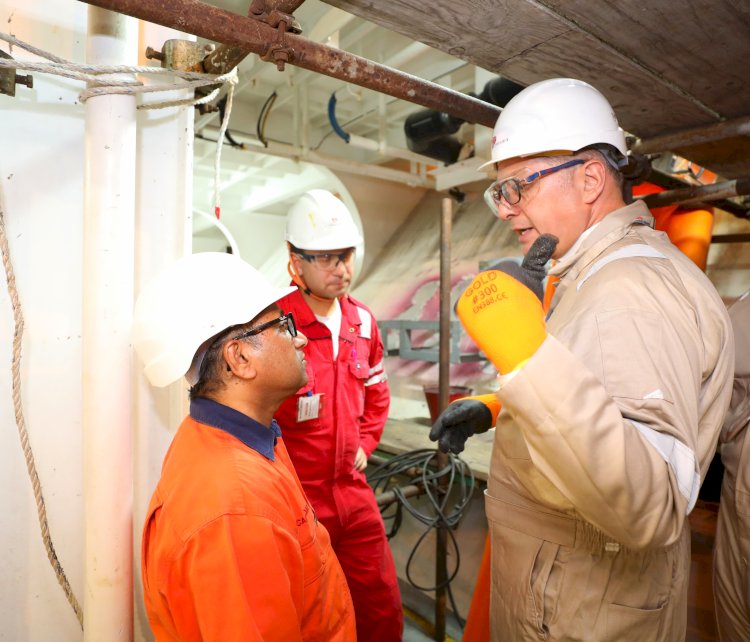 وزير البترول سفينة Energos Power إضافة مهمة لخطة دعم الشبكة القومية بالغاز