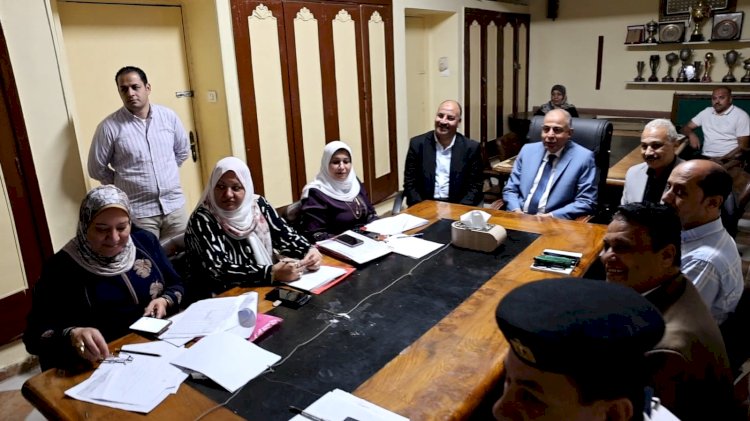 محافظ المنيا ووزير التربية والتعليم يتابعان امتحانات الثانوية العامة عبر الفيديو كونفرانس