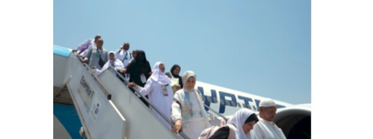 مطار القاهرة إستقبل  آخر افواج حجاج القرعة