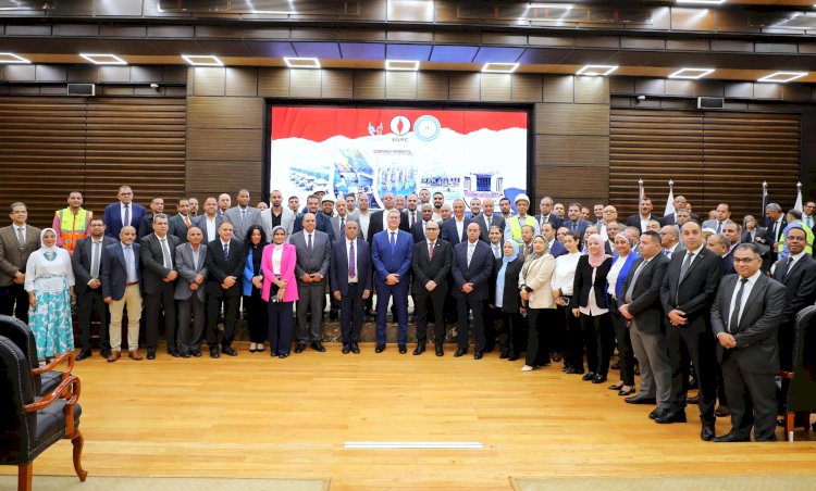 وزير البترول يتفقد مشروع منظومة سكادا لمراقبة تداول البوتاجاز ببتروجاس