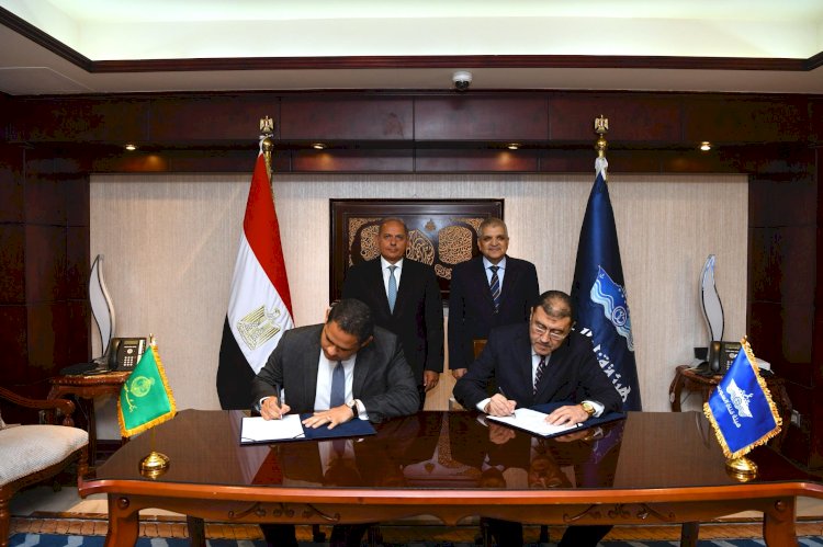 الفريق أسامة ربيع يشهد توقيع بروتوكول بين هيئة قناة السويس وبنك مصر للتعاون المشترك في مشروعات التطوير العقاري