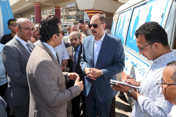 محافظ سوهاج يدشن انطلاق حملة "100 يوم صحة" بجميع مراكز المحافظة