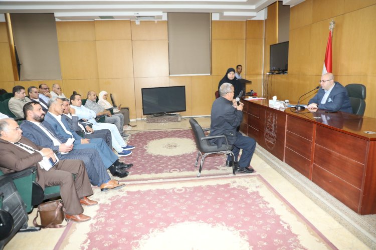 تفاصيل اللقاء الأسبوعي لمحافظ بني سويف مع المواطنين