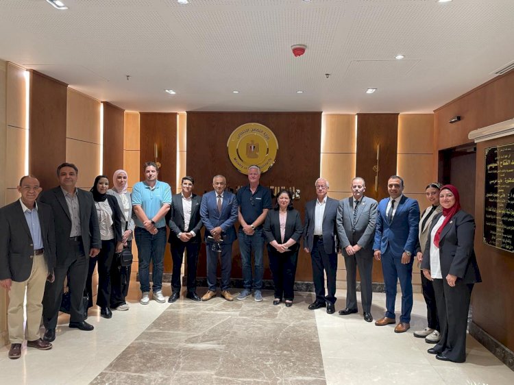 نائبة وزيرة التضامن ترأس اجتماعا تنسيقيا مع وفد شركة أوتوبوك