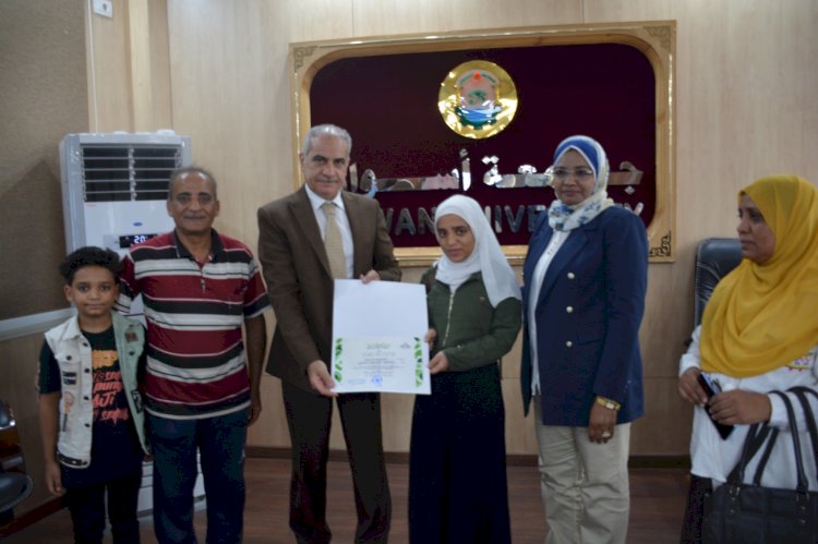 جامعة أسوان استمرار الأنشطة الطلابية في الصيف ودعم التميز في البحث والابتكار