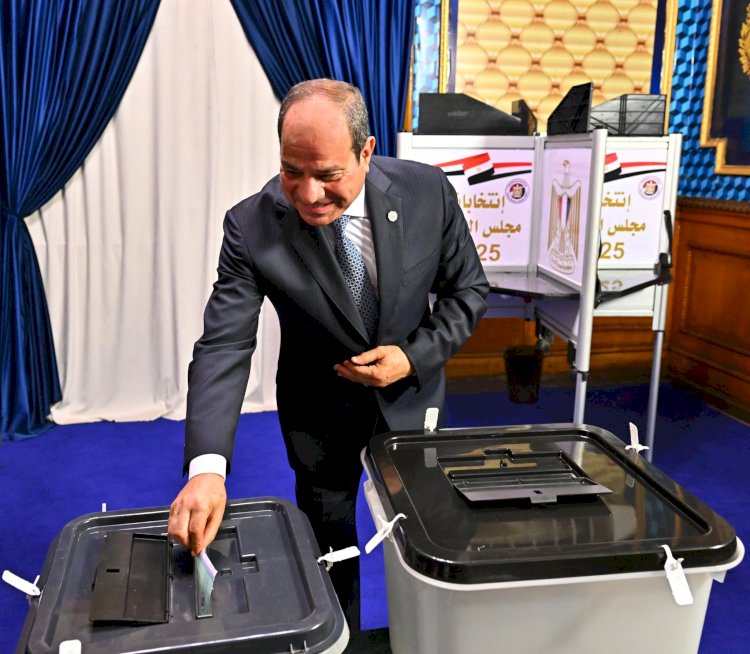 السيسي يُدلي بصوته في انتخابات الشيوخ