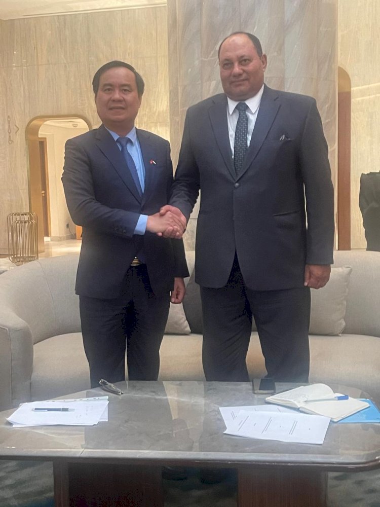 نائب وزير الزراعة يبحث التعاون الزراعي مع نظيره الفيتنامي