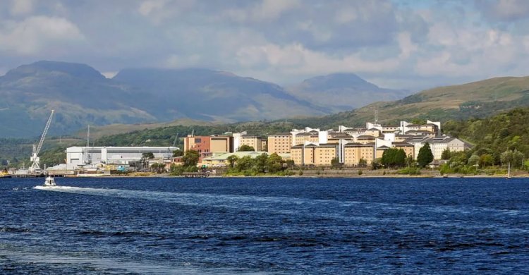 تسرب مياه مشعة من قاعدة نووية بريطانية