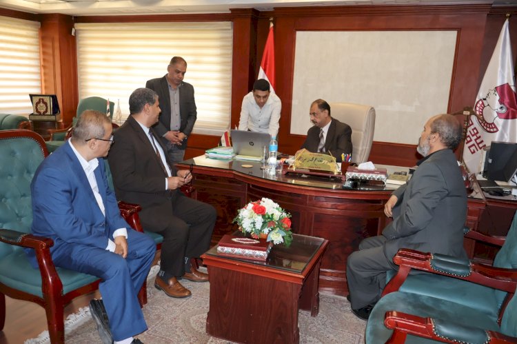 سراج  يبحث مع وفد المالية وE-Financ  تطويرالتحول الرقمي بالمحافظة