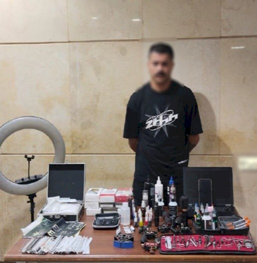 ضبط صانع محتوى لقيامه برسم "أوشام" على أجساد بعض السيدات بالقاهرة