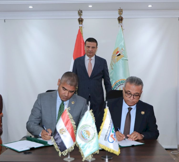 تعاون بين بحوث الهندسة الزراعيةو هايتك للبذور لتصنيع آلات تطويش الذرة محليا