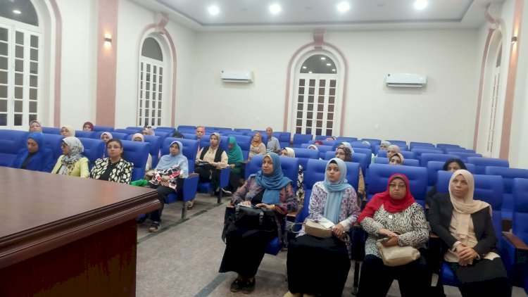 محافظ سوهاج يتابع انطلاق البرنامج التدريبي " المرأة تقود " للتنفيذيات بالمحافظة