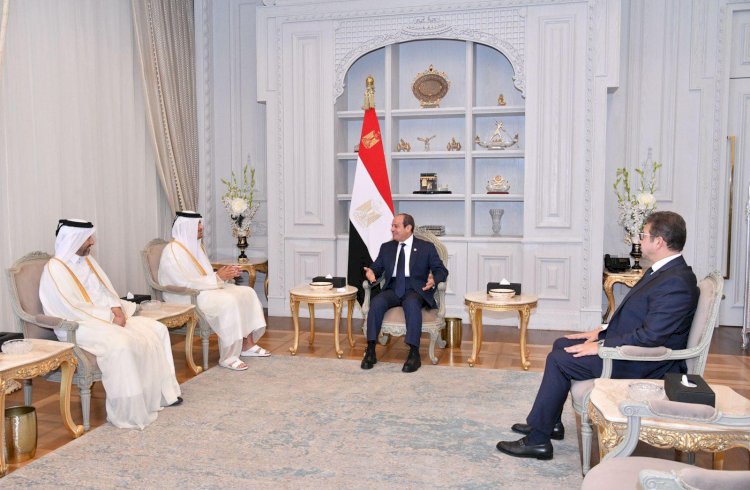 السيسي يستقبل رئيس الوزراء ورئيس جهاز أمن الدولة القطريين
