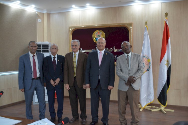 رئيس جامعة أسوان يرأس لجنة  اختيار عميد كلية الطب البيطري
