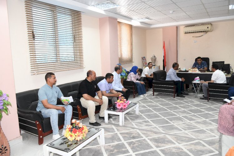 نائب محافظ قنا يتفقد المراكز التكنولوجية بقوص ونقادة ويتابع ملف تقنين الأراضي