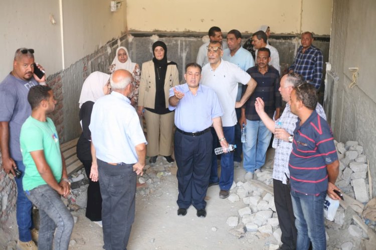 رئيس جامعة جنوب الوادى يتابع المشروعات التطويرية بالجامعة