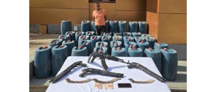 ضبط تاجر اسلحة بحوزته كميات من المواد البترولية لبيعها في السوق السوداء