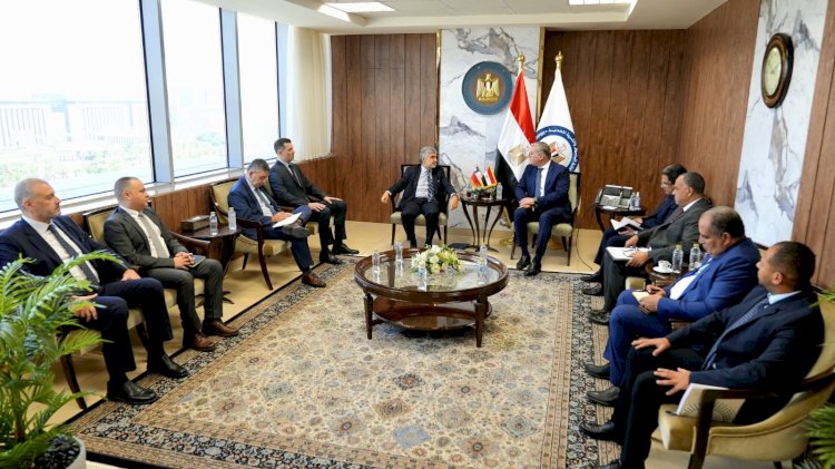 وزير البترول يستقبل سفير تشيلي لبحث التعاون في المجالات المختلفة