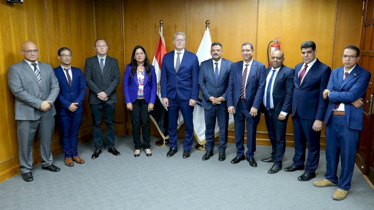 وزير البترول يرأس جمعيات ٤ شركات