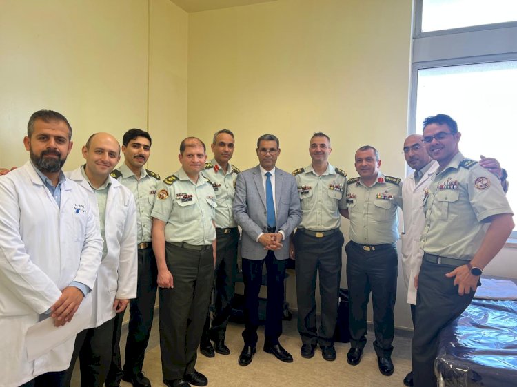 كلية الطب جامعة أسوان تشارك في مبادرة طبية أردنية كبرى لعلاج تشوهات الأطفال