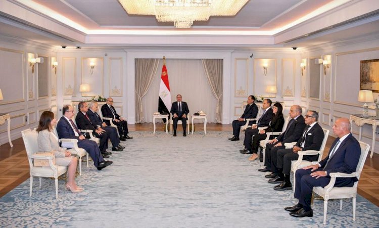 السيسي يستقبل رئيس الوزراء اللبناني