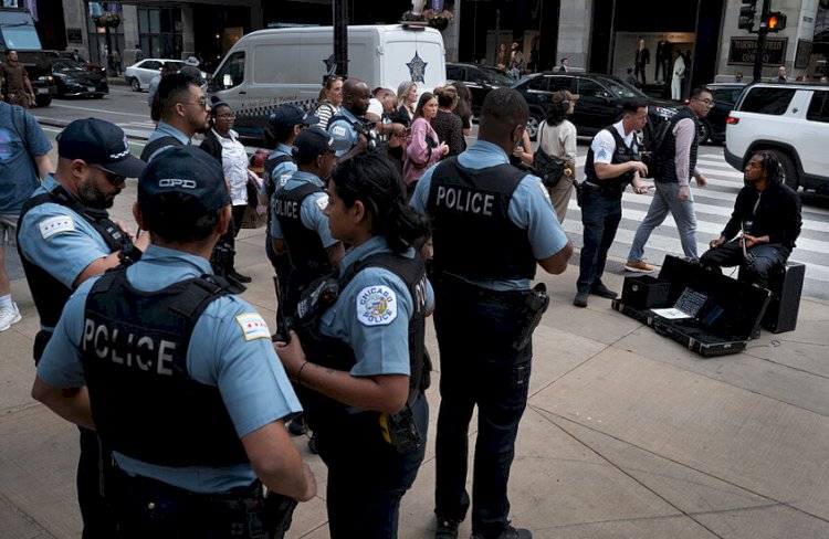 الحرس الوطني الأمريكي يستعد لحملة واسعة في شيكاغو ضد المهاجرين