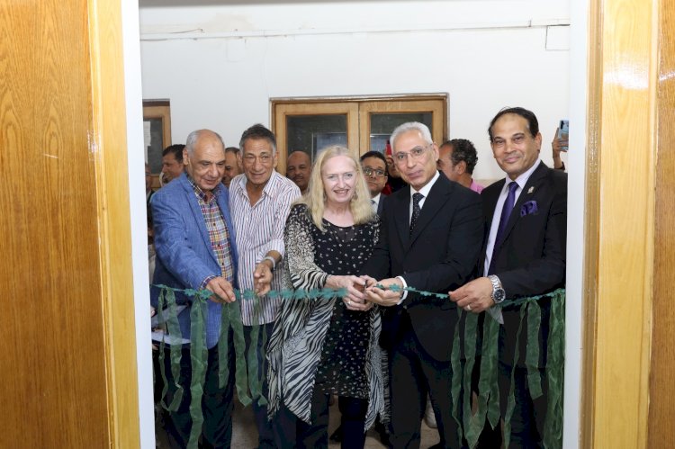 رئيس جامعة المنيا يفتتح المعرض الفني المصاحب للمؤتمر الدولي لكلية الفنون الجميلة