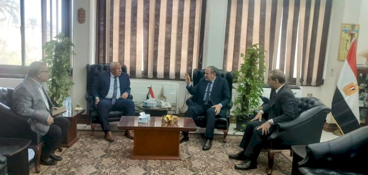 عبدالعظيم يستقبل الزملوط لمناقشة آفاق التعاون في الوادي الجديد