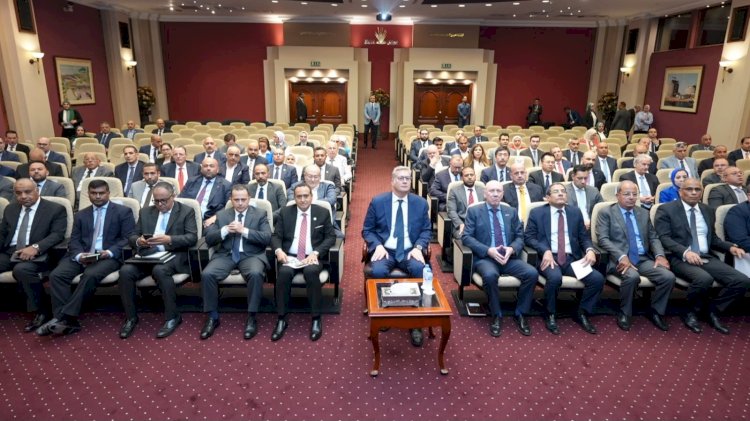 اجتماع وزير البترول مع عدد من رؤساء الشركات العالمية لتعزيز الشراكات الاستراتيجية