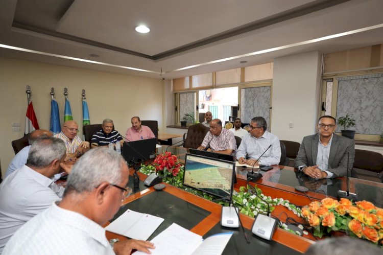 القابضة لمياه الشرب تتابع خطط التشغيل والصيانة للمياه والصرف الصحي بالإسكندرية