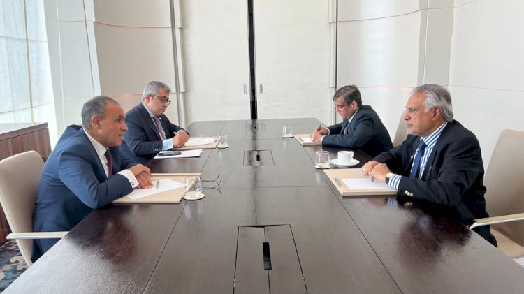 وزير الخارجية يلتقي مع نظيره الباكستاني فى الدوحة