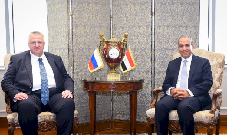 وزير الخارجية يستقبل نائب رئيس الوزراء الروسى