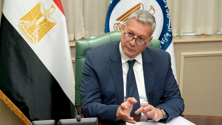 البترول يبحث ترتيبات زيارة وفد من شركات التعدين الأسترالية إلي مصر