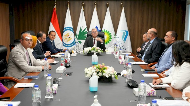 وزير البترول يتابع تطور إنتاج حقول الفرعونية ببورسعيد