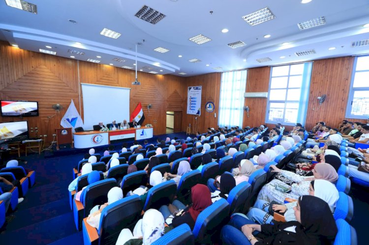 رئيس جامعة كفر الشيخ الأهلية يشهد اللقاء التعريفي لطلاب كليتي طب الأسنان والصيدلة