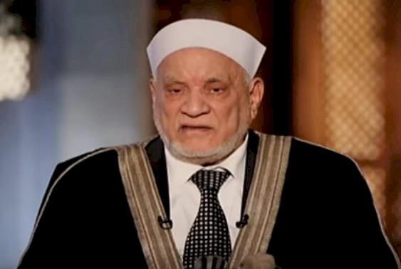 وداعاً العالم الجليل أ.د.أحمد عمر هاشم بقلم الإعلامية ساره منصور علام
