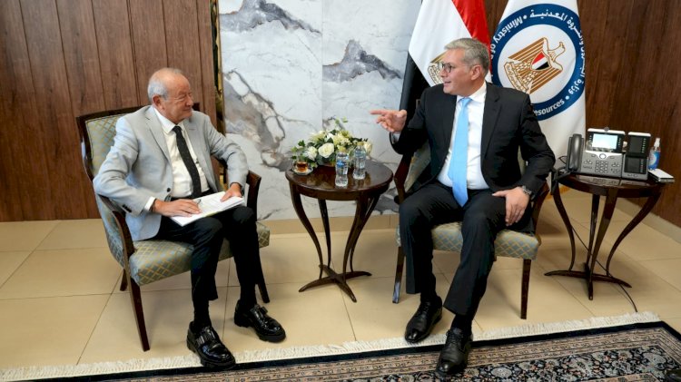 وزير البترول يبحث مع  ساويرس تعزيز الاستثمارات في قطاع التنقيب عن الذهب