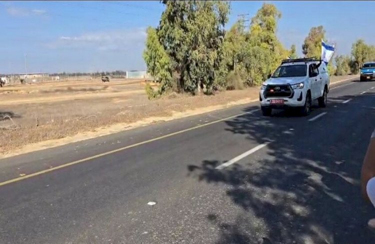 حماس تسلم أخر أسير إسرائيلي لديها للصليب الأحمر