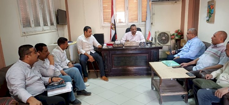 مدير عام تعليم أبوتشت: المتابعة الدقيقة أساس نجاح العام الدراسي