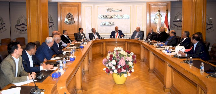 طارق السلاب مُمثِّلًا لغرفة القاهرة التجارية بالاتحاد العام للغُرف التجارية