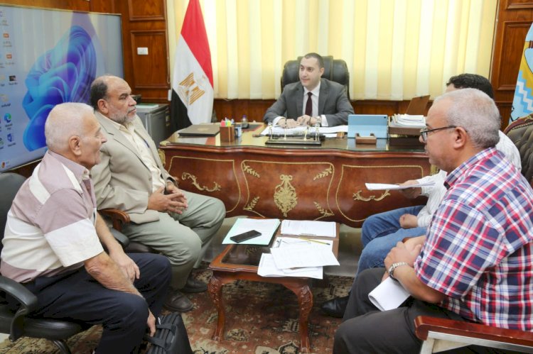 محافظ كفرالشيخ يوجّه ببحث عدد من طلبات وشكاوى المواطنين