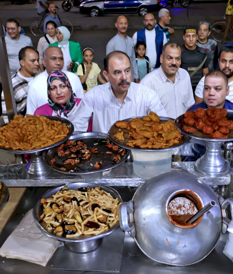 محافظ سوهاج يتفقد منطقتي المحطة والشهيد عبد المنعم رياض بحي غرب