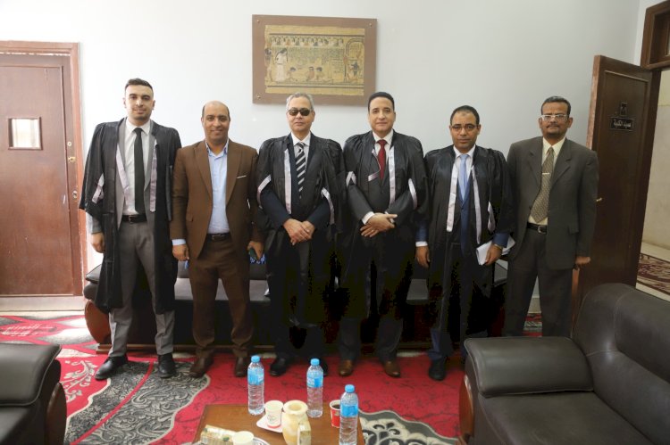 رسالة ماجستير بآثار قنا حول نقود مدينة مشهد من العصر التيموري حتى القاجاري