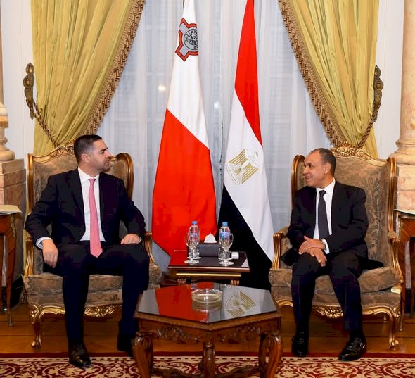 وزير الخارجية يلتقي نائب رئيس الوزراء ووزير الخارجية والسياحة بجمهورية مالطا