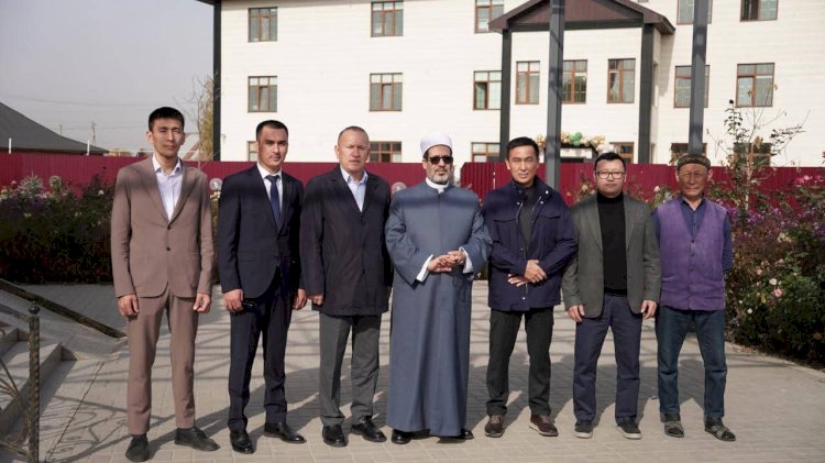 رئيس جامعة «نور مبارك» بكازاخستان يفتتح المدرسة الإعدادية الجديدة بمنطقة شيمبولاق