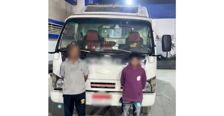 ضبط طفل لقيادته سيارة "نصف نقل" بطريق الأوتوستراد بالقاهرة