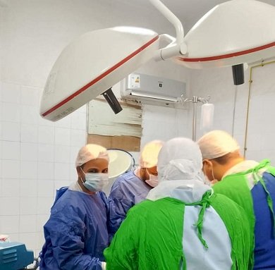 مستشفى بنى مزار بالمنيا ينقذ الأم والجنين بعملية بالغة التعقيد