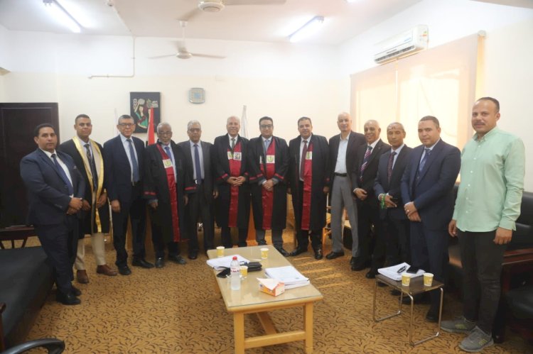 مناقشة رسالة ماجستير بكلية الزراعة بجامعة قنا حول تحسين إنتاجية الكوسة