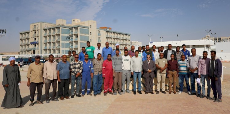 رئيس جامعة قنا يتفقد عددًا من المشروعات التطويرية داخل الجامعة